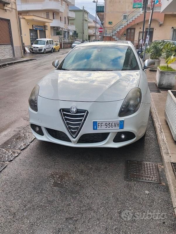 Usata Alfa Romeo Giulietta 140 CV (102 kW) 2011 Utilitaria