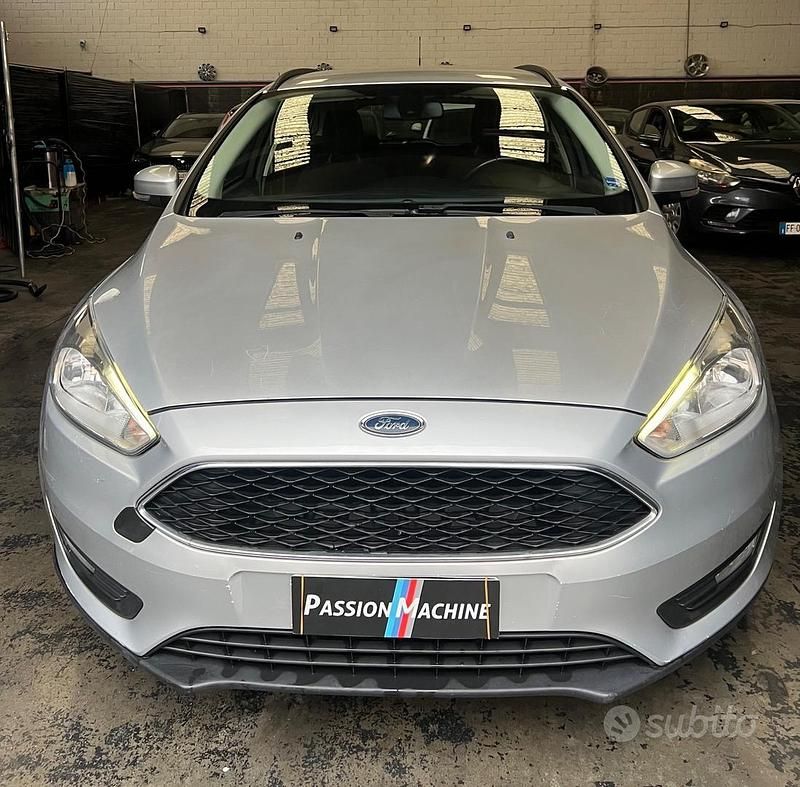 Usata Ford Focus 120 CV (88 kW) 2017 Argento Station wagon
