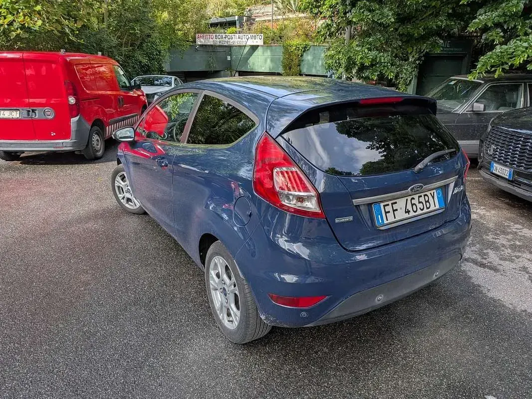 Usado Ford Fiesta Titanium 101 HP (74 kW) 2016 Citadino