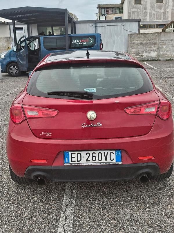 Usata Alfa Romeo Giulietta Progression 170 CV (125 kW) 2010 Rosso Berlina