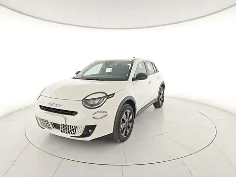 Usata Fiat 600 110 CV (80 kW) 2025 Bianco SUV