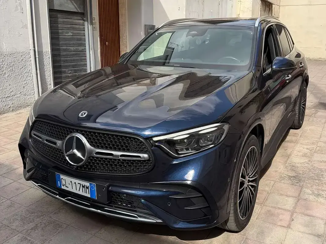 Usata Mercedes GLC220 AMG Line Premium Plus 197 CV (144 kW) 2022 Blu/azzurro SUV