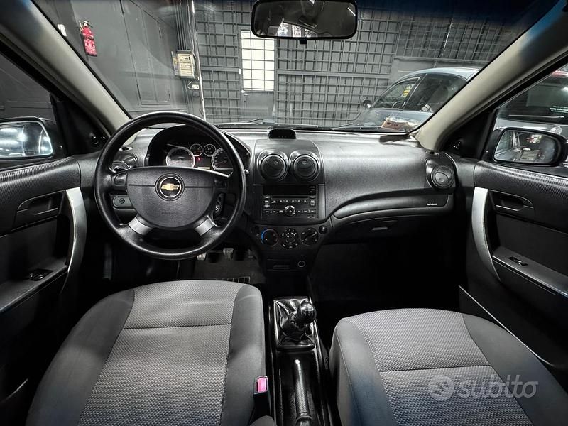 Usata Chevrolet Aveo LT 84 CV (61 kW) 2011 Grigio Berlina
