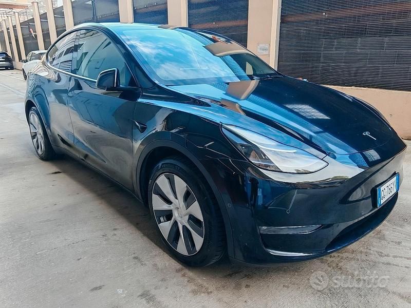 Usata Tesla Model Y 250 kW (340 CV) 2021 Nero SUV