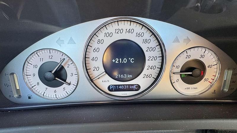 Usata Mercedes CLK320 Avantgarde 224 CV (164 kW) 2006 Blu/azzurro Cabrio