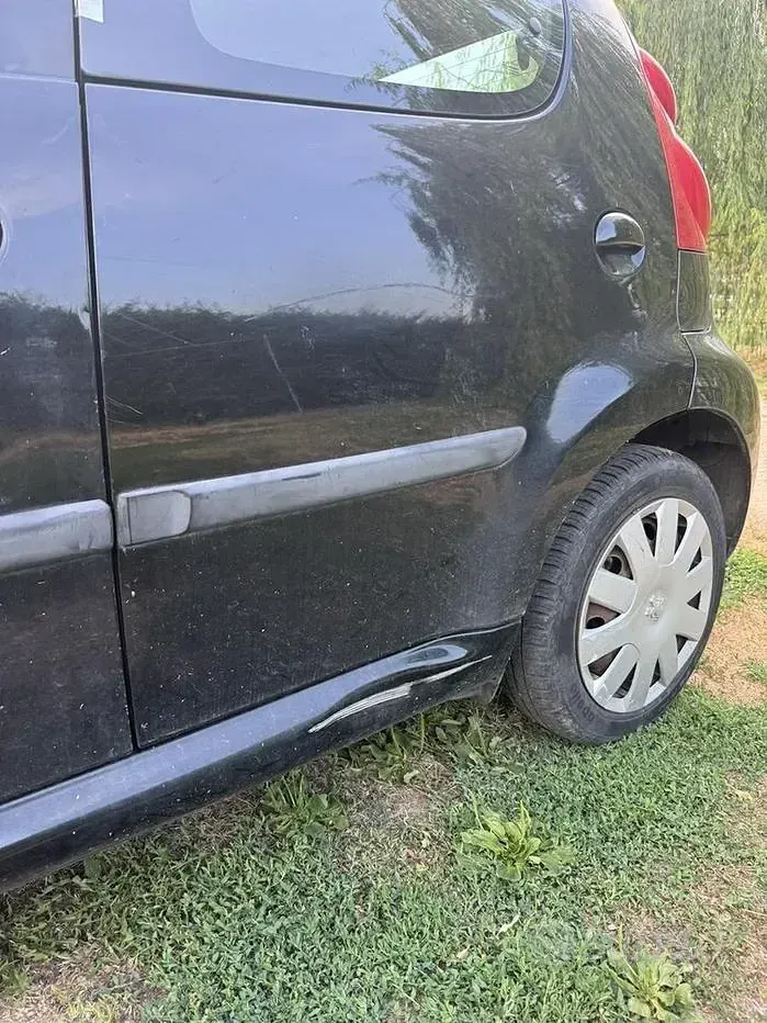 Usata Peugeot 107 68 CV (50 kW) 2007 Nero Utilitaria