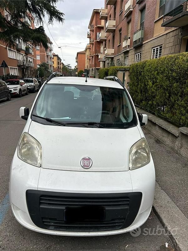 Usata Fiat Qubo Trekking 77 CV (56 kW) 2012 Bianco Monovolume