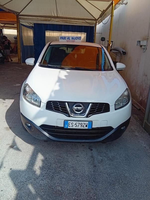 Usata Nissan Qashqai Acenta 130 CV (95 kW) 2013 Bianco SUV