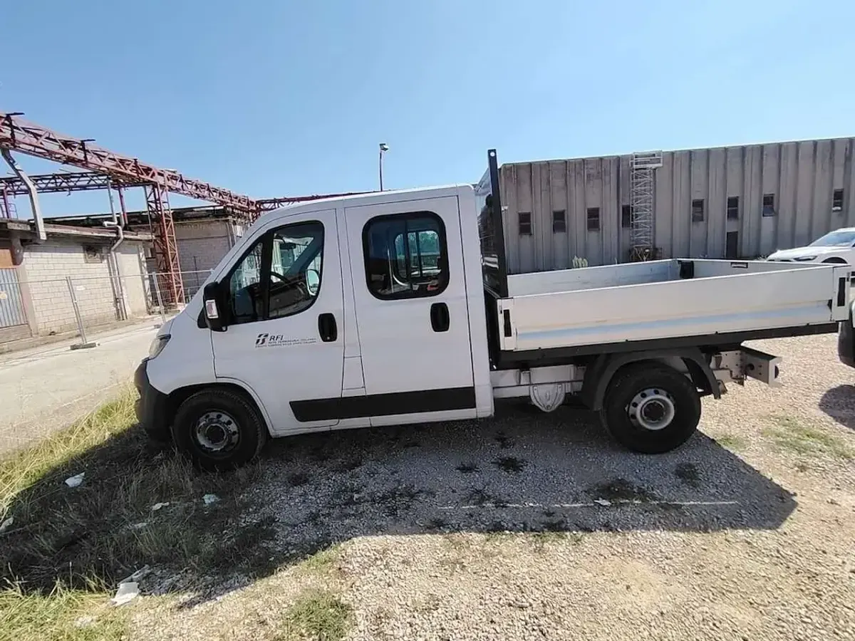 Usata Fiat Ducato 140 CV (102 kW) 2022 Bianco Furgone