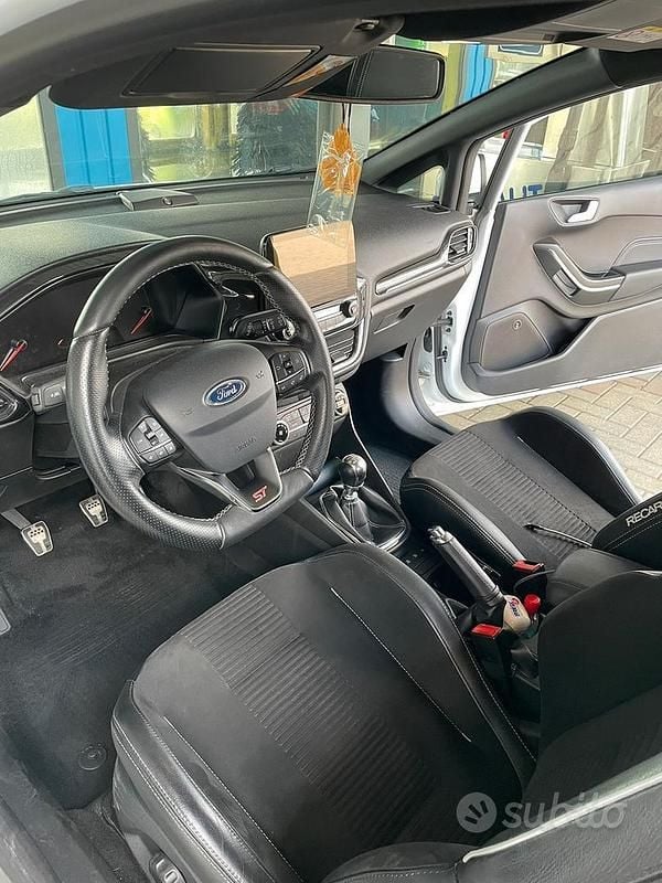 Usata Ford Fiesta Performance Edition 200 CV (147 kW) 2018 Bianco Berlina