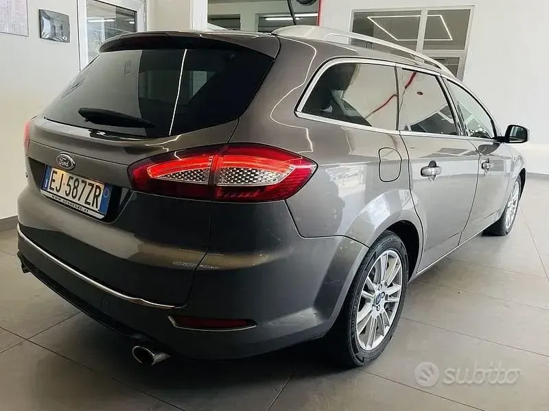 Usata Ford Mondeo Titanium 199 CV (146 kW) 2011 Grigio Station wagon