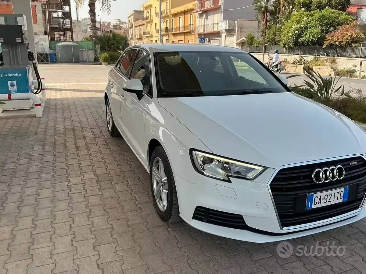 Usata Audi A3 Design 150 CV (110 kW) 2020 Bianco Berlina