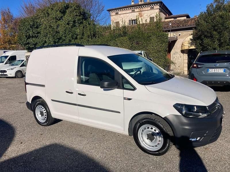 Usata VW Caddy 102 CV (75 kW) 2020 Bianco Monovolume