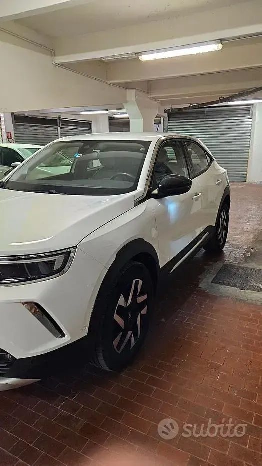 Usata Opel Mokka Elegance 101 CV (74 kW) 2021 Bianco SUV