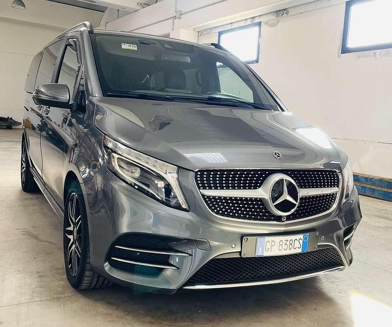 Usata Mercedes V250 190 CV (139 kW) 2019 Grigio Monovolume