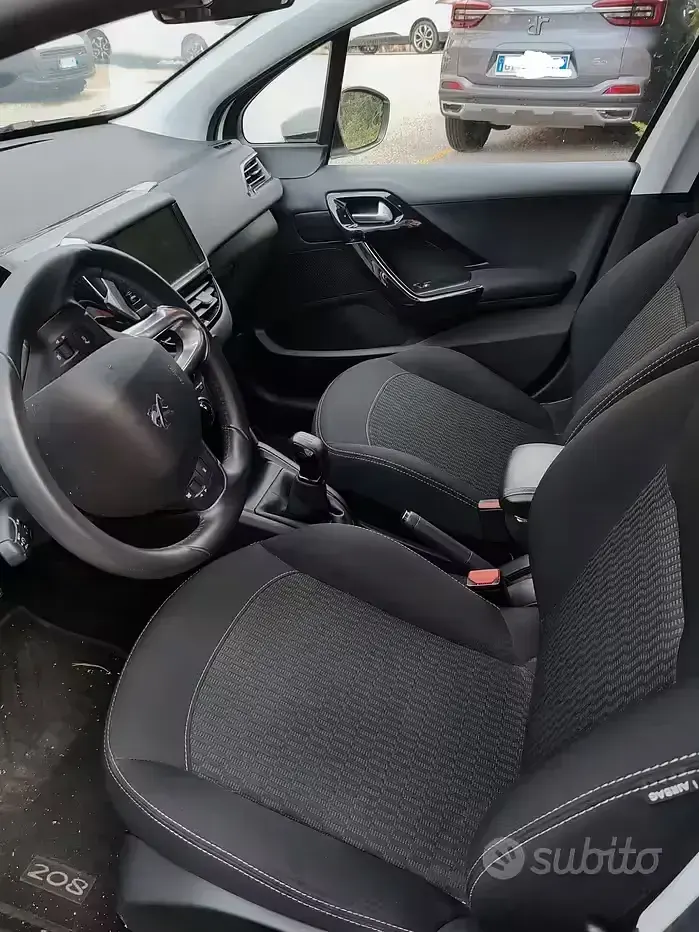 Usata Peugeot 208 83 CV (61 kW) 2019 Bianco Utilitaria