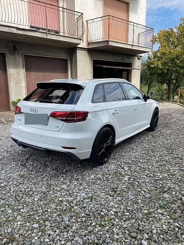 Usata Audi A3 S-Line 110 CV (80 kW) 2017 Bianco Berlina
