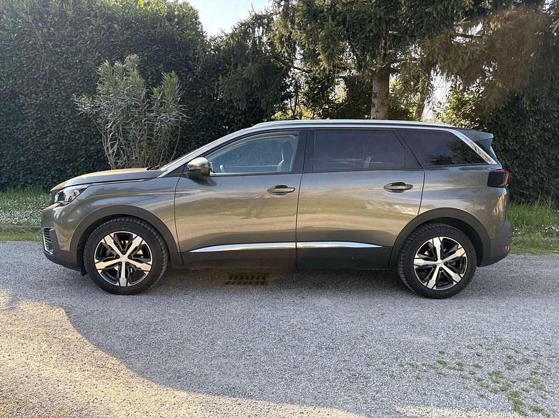 Usata Peugeot 5008 Allure 131 CV (96 kW) 2020 Other SUV