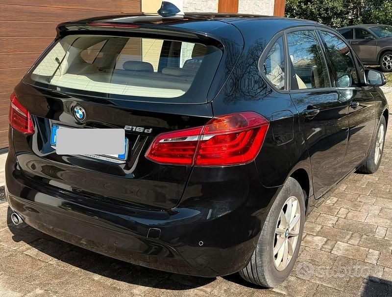 Usata BMW 216 Active Tourer 2015 Nero Monovolume