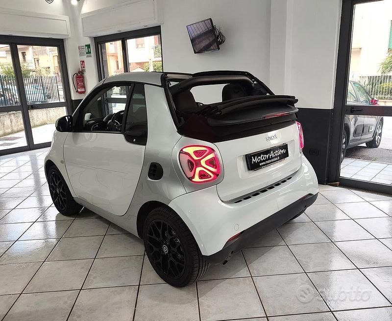 Usata Smart ForTwo Cabrio Passion 71 CV (52 kW) 2017 Bianco Cabrio