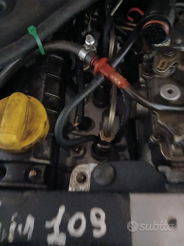 Usata Suzuki Samurai 64 CV (47 kW) 2002 Rosso SUV