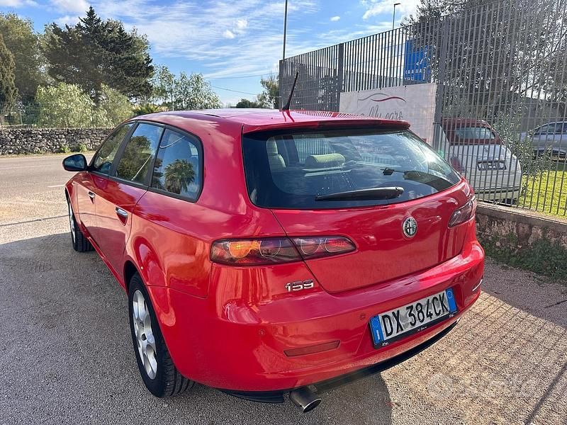 Usata Alfa Romeo 159 150 CV (110 kW) 2009 Rosso Station wagon