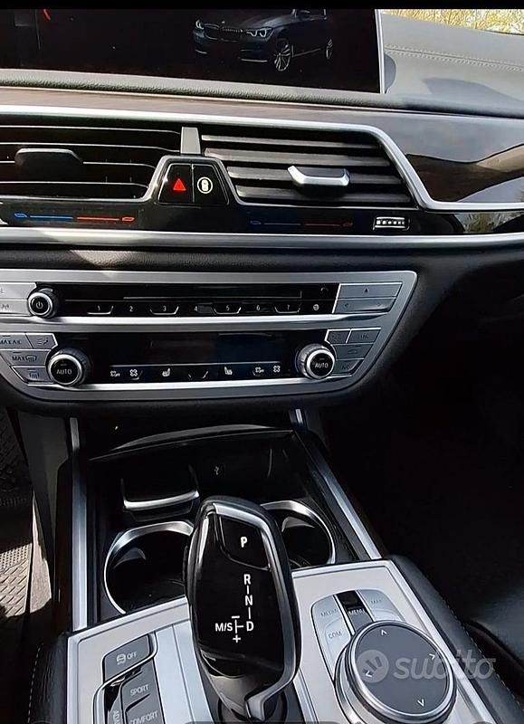 Usata BMW 730 265 CV (194 kW) 2019 Nero Berlina