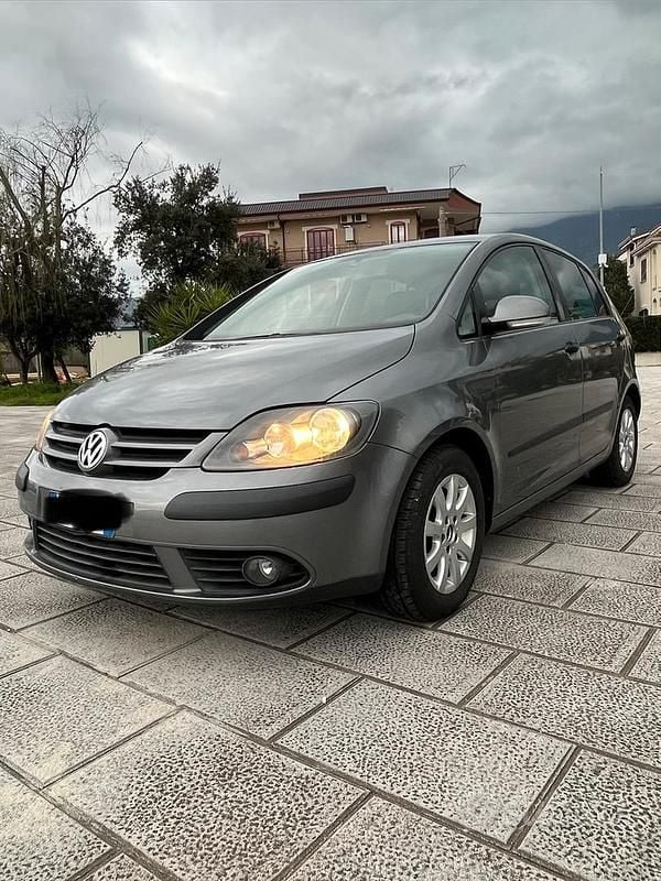 Usata VW Golf Plus Cross 2005 Grigio Monovolume
