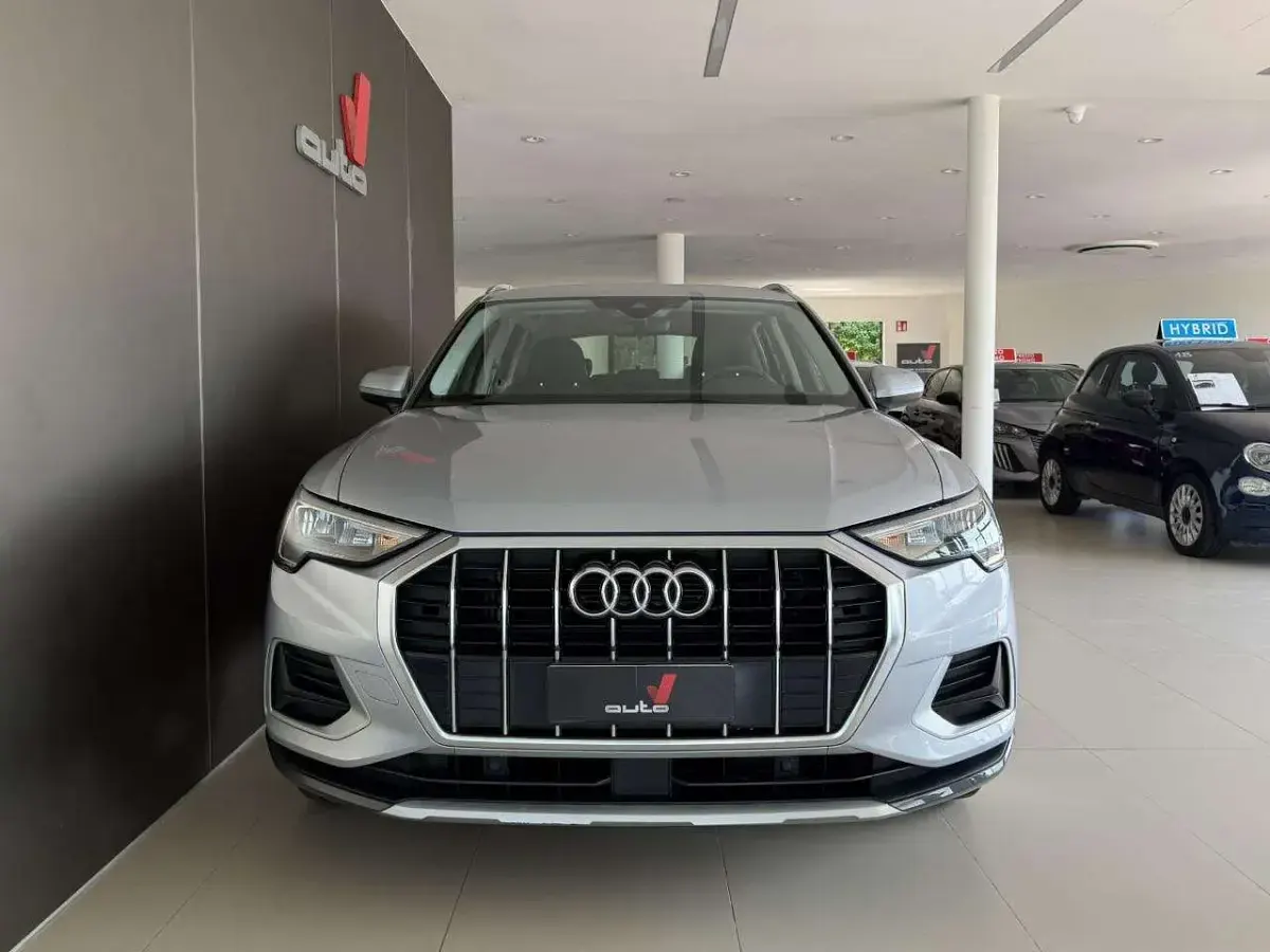 Usata Audi Q3 Advanced 150 CV (110 kW) 2020 Argento SUV