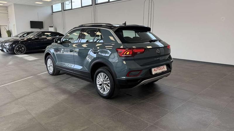 Usata VW T-Roc Life 116 CV (85 kW) 2025 Blu/azzurro SUV