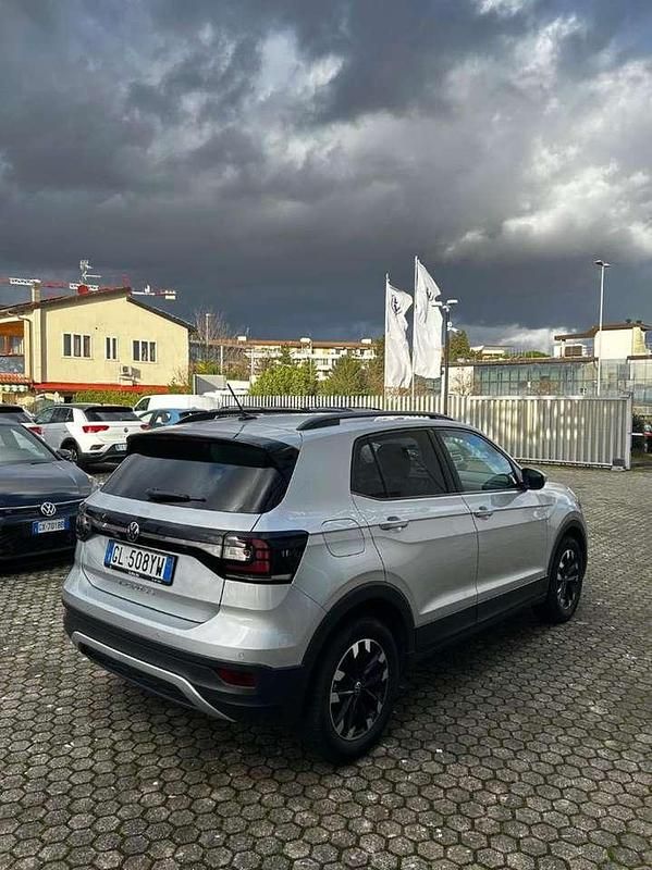 Usata VW T-Cross Style 110 CV (80 kW) 2023 Argento SUV