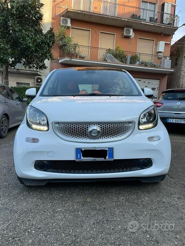 Usata Smart ForTwo Coupé Passion 71 CV (52 kW) 2015 Utilitaria