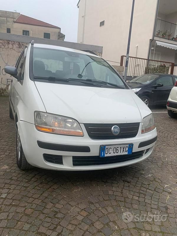 Usata Fiat Idea 2003 Bianco Monovolume