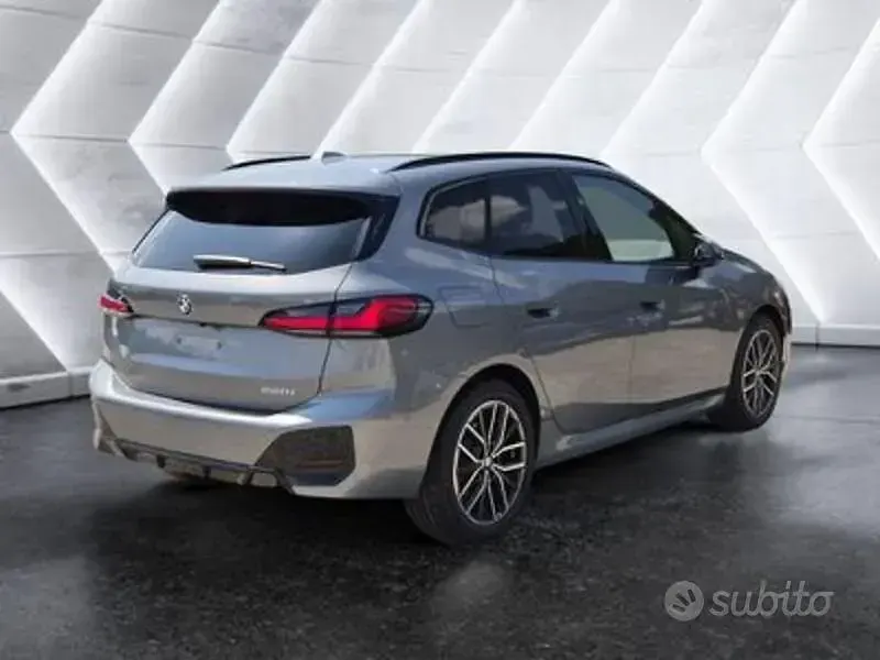 Nuova BMW 220 Active Tourer Efficient Dynamics 2026 Grigio Monovolume
