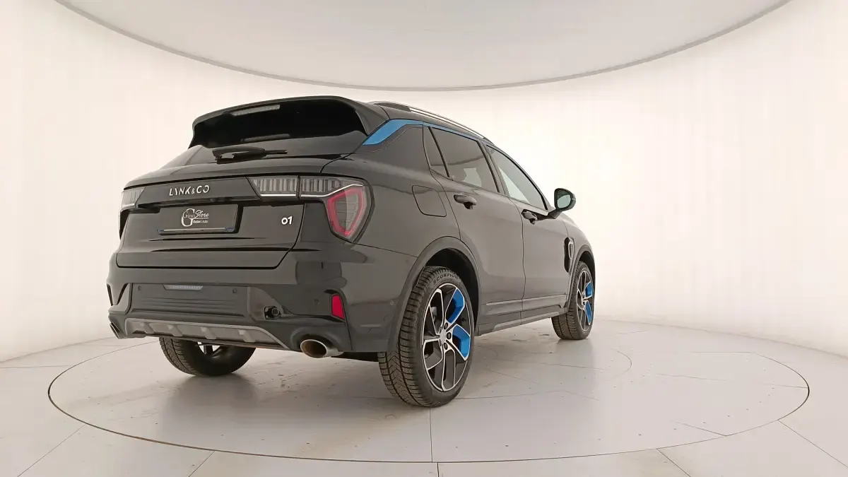 Usata Lynk & Co 01 179 CV (131 kW) 2021 Nero SUV