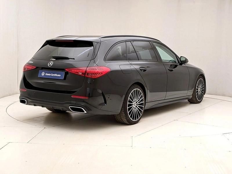 Usata Mercedes C300e Premium Plus 265 CV (194 kW) 2022 Nero Station wagon