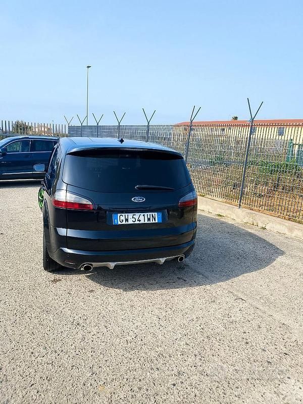 Usata Ford S-MAX Titanium 175 CV (128 kW) 2008 Nero Monovolume