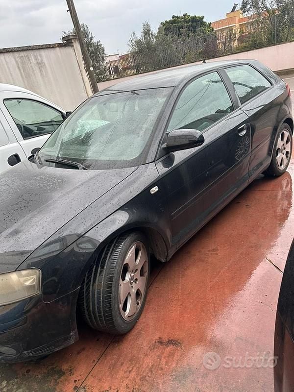 Usata Audi A3 105 CV (77 kW) 2005 Nero Utilitaria