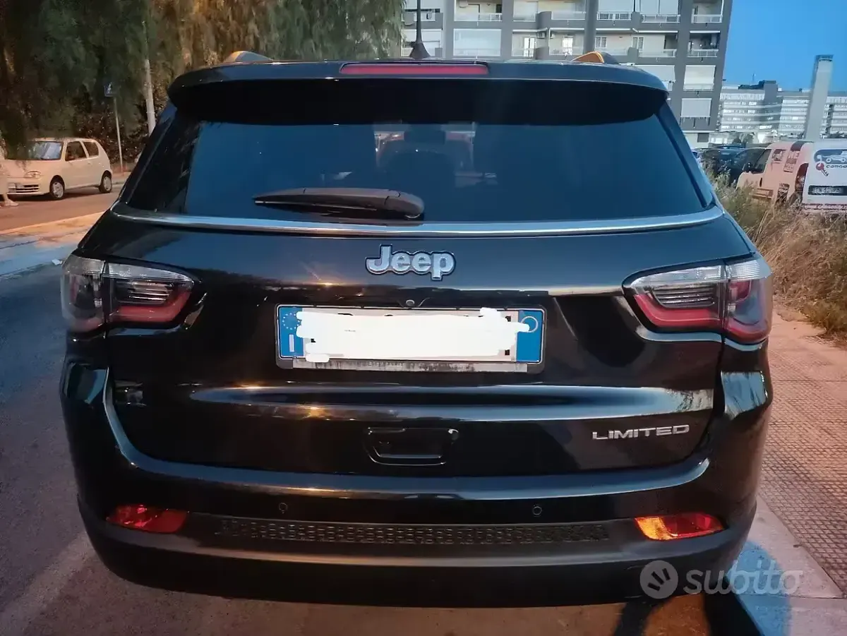 Usata Jeep Compass Limited 120 CV (88 kW) 2020 Nero SUV
