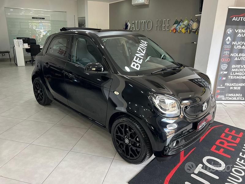 Usata Smart ForFour Prime 70 CV (51 kW) 2015 Nero Utilitaria