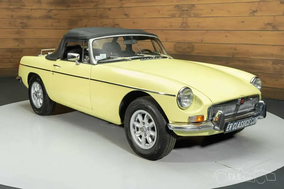 Usata MG B 95 CV (69 kW) 1977 Giallo Cabrio