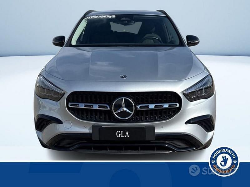 Usata Mercedes GLA180 Advanced 116 CV (85 kW) 2025 Grigio SUV