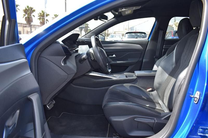 Usata Peugeot 308 GT 130 CV (95 kW) 2022 Blu Berlina