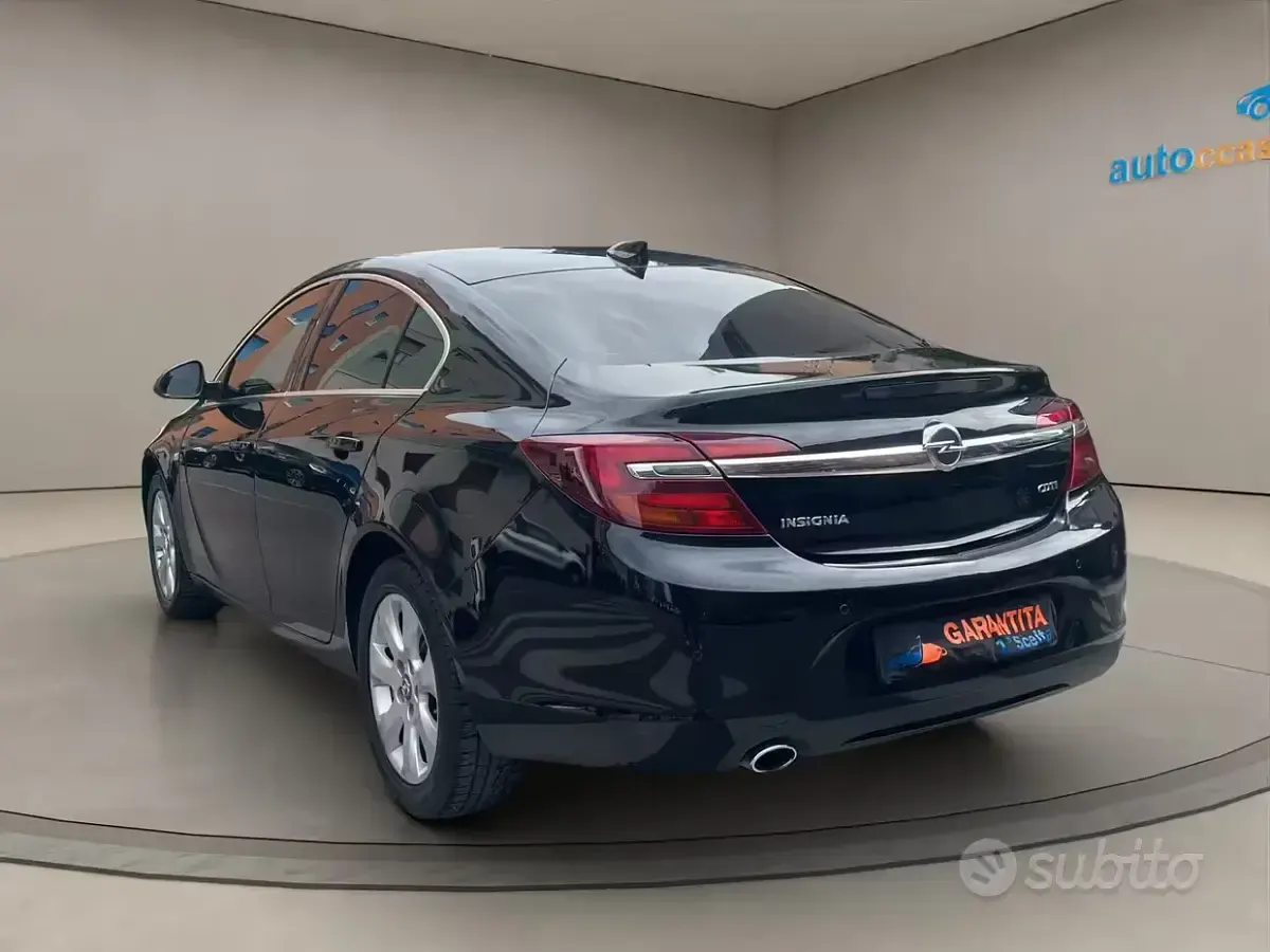 Usata Opel Insignia 170 CV (125 kW) 2017 Nero Berlina