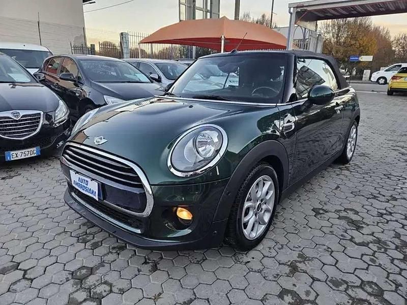 Usata Mini Cooper D Cabriolet Hype 116 CV (85 kW) 2016 Verde Cabrio