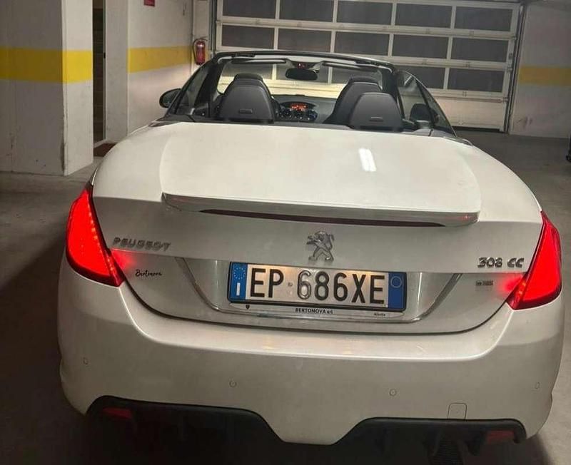 Usata Peugeot 308 CC Allure 111 CV (81 kW) 2013 Bianco Cabrio