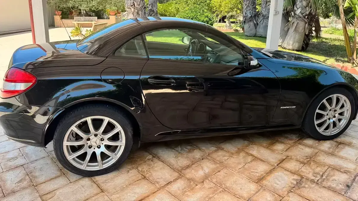 Usata Mercedes SLK200 163 CV (119 kW) 2006 Nero Cabrio