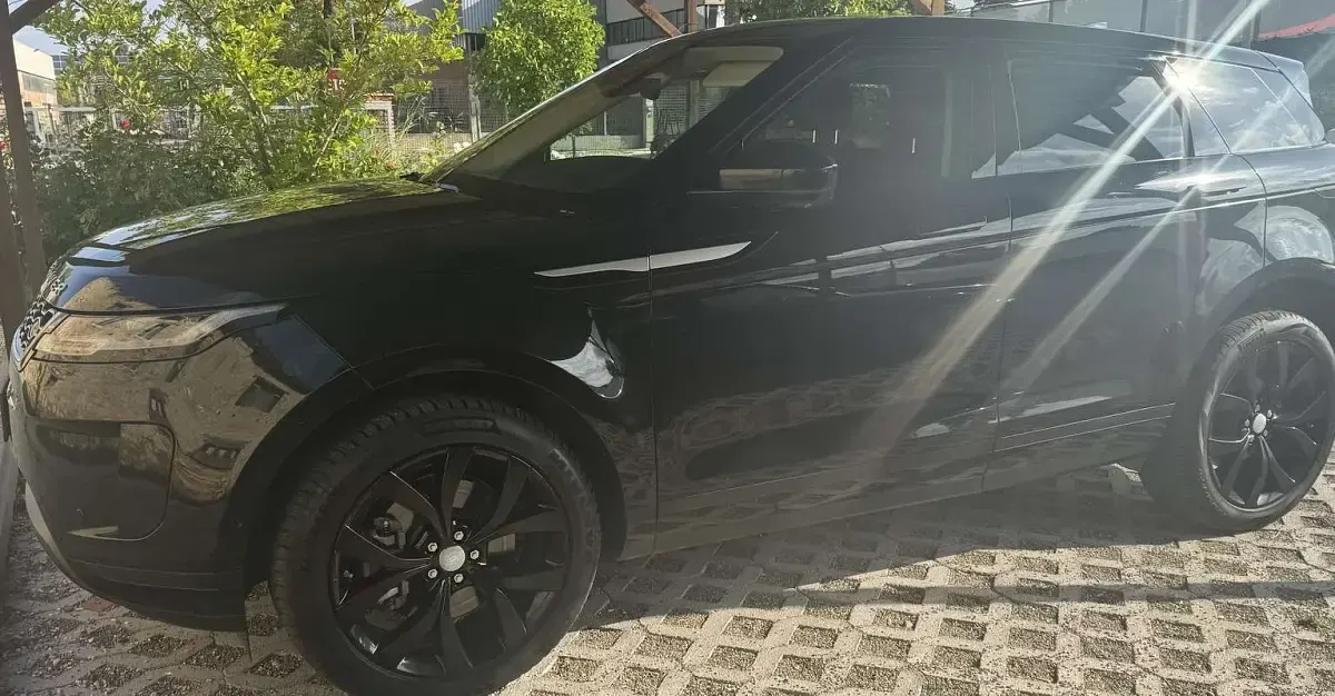 Usata Land Rover Range Rover evoque HSE Dynamic 163 CV (119 kW) 2021 Nero SUV