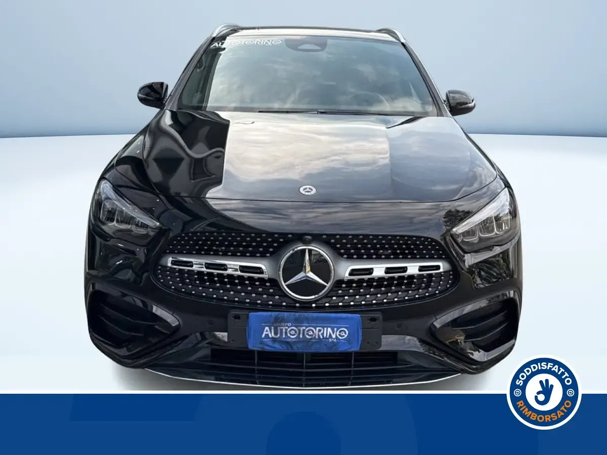 Usata Mercedes GLA180 Advanced Plus 116 CV (85 kW) 2024 Nero metallizzato SUV