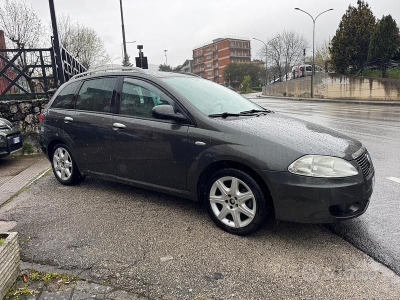 Usata Fiat Croma Dynamic 149 CV (109 kW) 2006 Grigio Station wagon